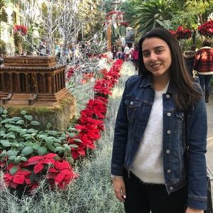 Meet your Posher, Lauren